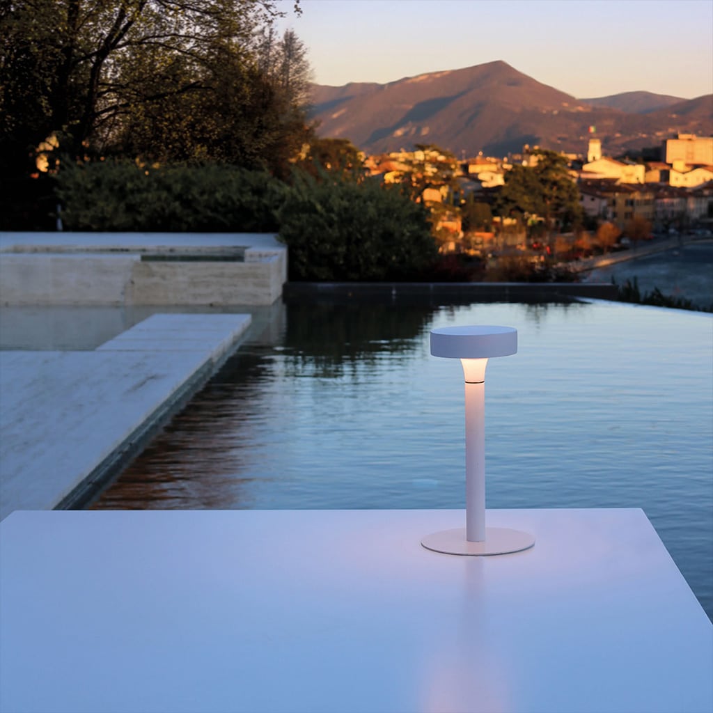 Immagine contenente lampade di design di un progetto o in vendita presso Casa delle lampadine