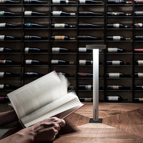 Immagine contenente lampade di design di un progetto o in vendita presso Casa delle lampadine